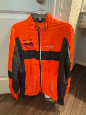 Brooks Men’s High-Visibility Orange & Gray Trail Jacket